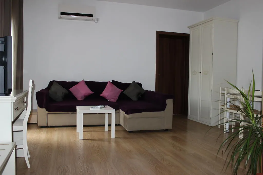 Banu Manta Apartments Bucureşti 0*,  România